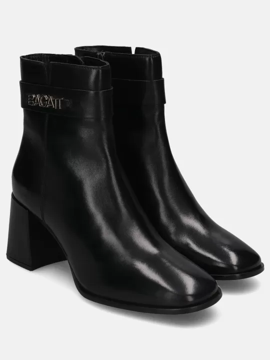 Crema Black Leather Ankle Boots | BAGATT Shop